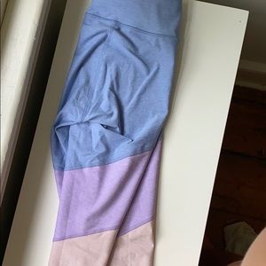 Outdoor voices tri tone pastel leggings